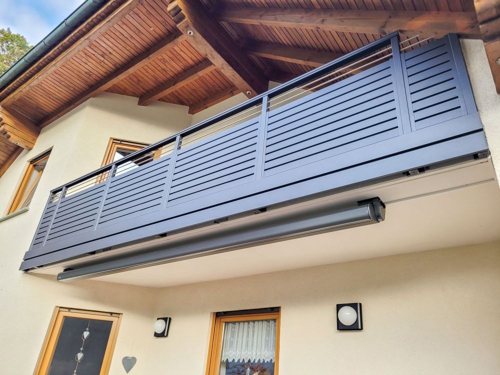 Alu-Geländer von Walz & Kaufmann Metallbau