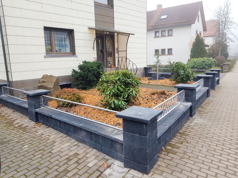 Flacher Zaun